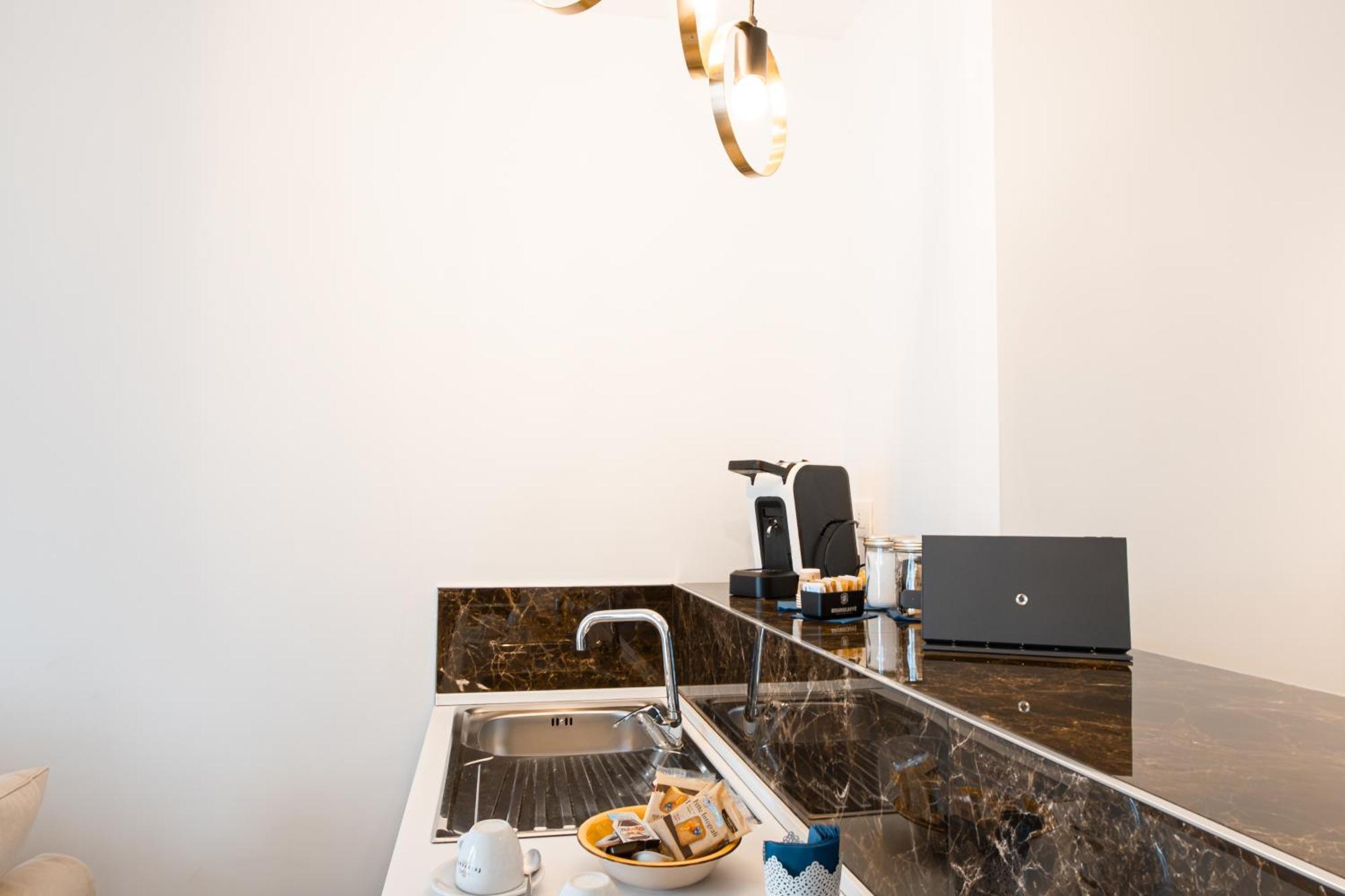Frizzcafe Loft In Polignano A Mare Apartment Bagian luar foto